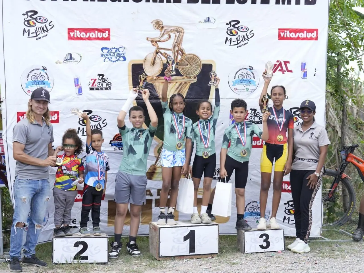 Puello, González, Florentino y Zorrilla dominan la Copa MTB