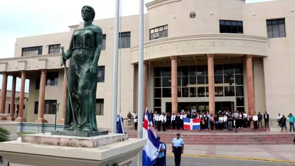 Condenan a 30 años a militar por asesinato de médico