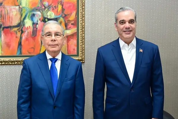 Danilo ironiza sobre Abinader por frenar su habilitación presidencial