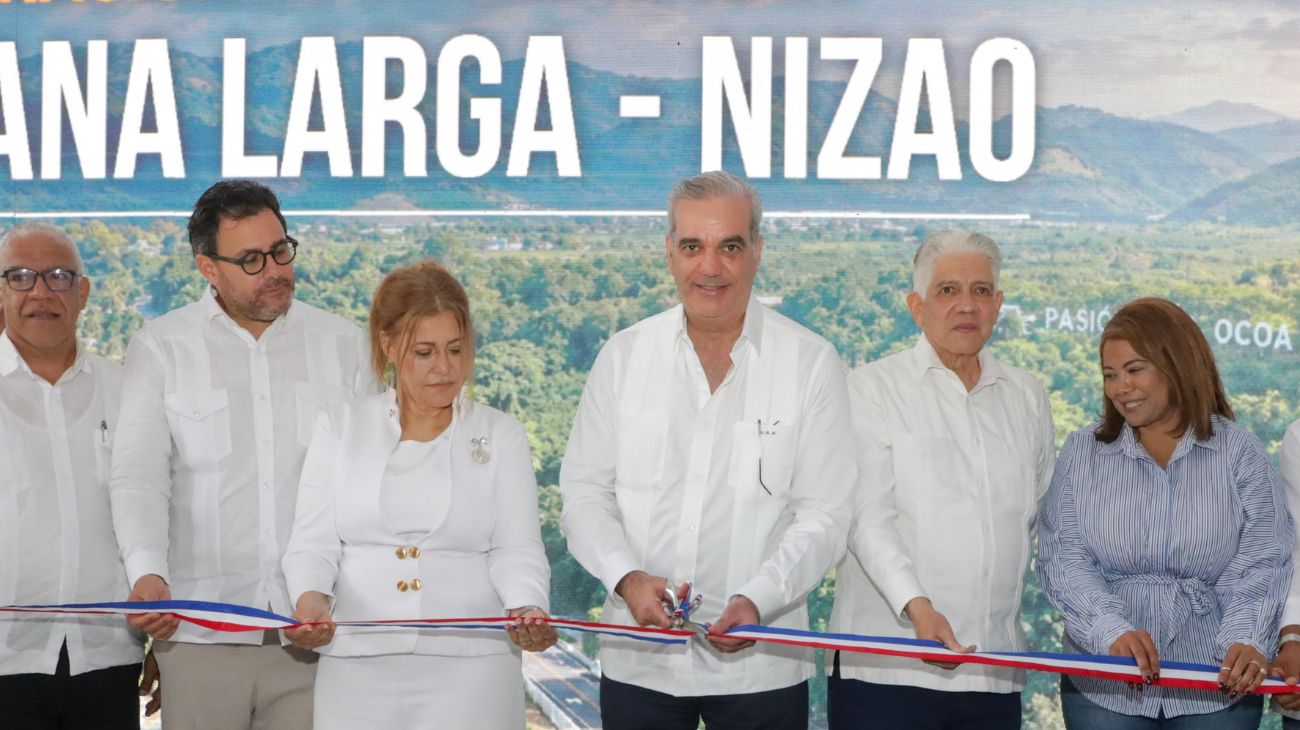 Abinader inaugura carretera Nizao-Sabana Larga-Ocoa de 14.4 km