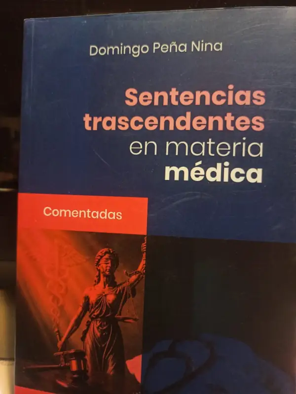 Presentan en SD día 29 libro «Sentencias en materia médica»