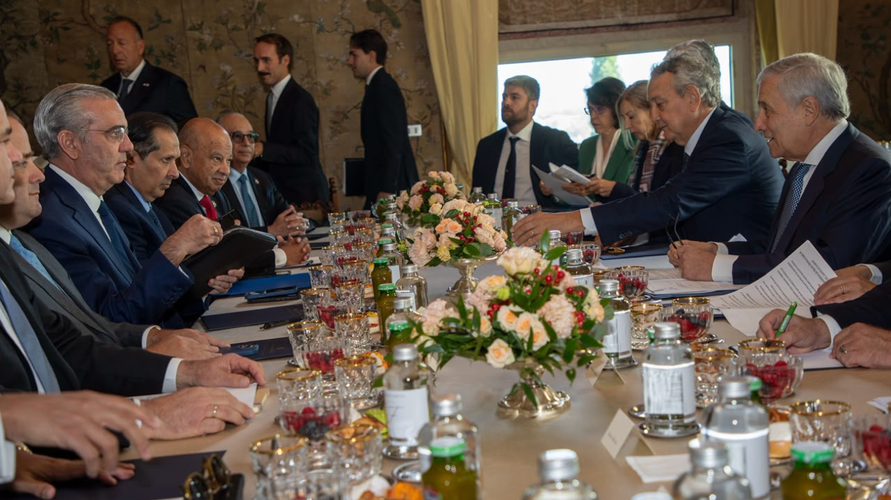 Abinader promueve inversión italiana y proyecta 4.5 % de crecimiento